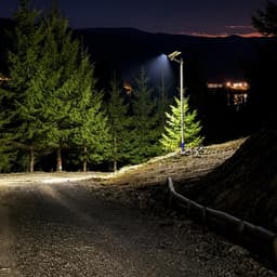 Detaliu bază și flanșă de montaj